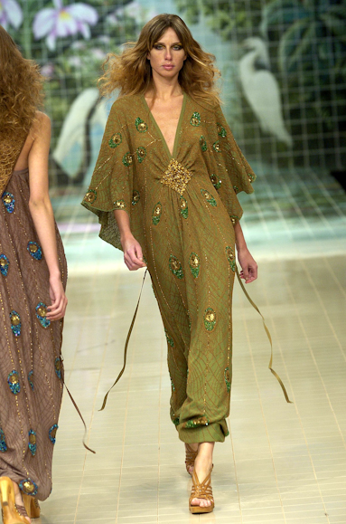 desfiles-coven-rioverao2005rtw-126