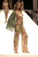 desfiles-lenny-rioverao2005rtw-136