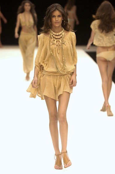 desfiles-lenny-rioverao2005rtw-152