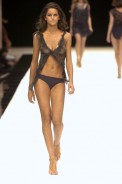 desfiles-lenny-rioverao2005rtw-156