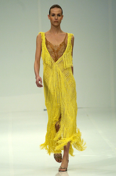 desfiles-marciaganen-rioverao2005rtw-103