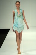 desfiles-marciaganen-rioverao2005rtw-108