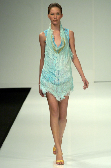 desfiles-marciaganen-rioverao2005rtw-108