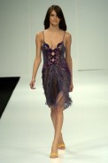 desfiles-marciaganen-rioverao2005rtw-113