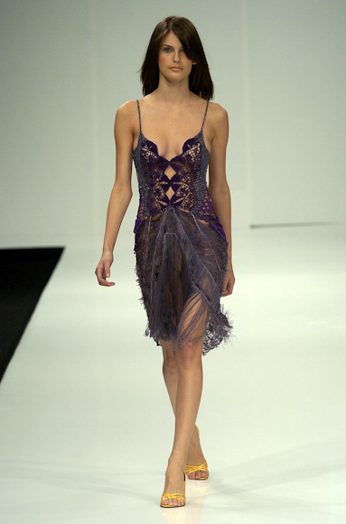 desfiles-marciaganen-rioverao2005rtw-113