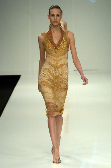 desfiles-marciaganen-rioverao2005rtw-123