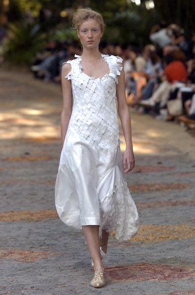 desfiles-mariabonita-rioverao2005rtw-100