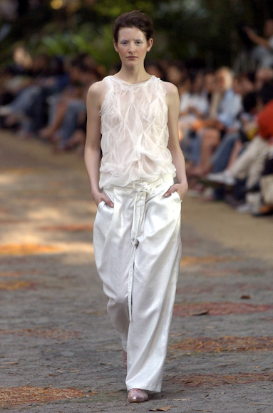 desfiles-mariabonita-rioverao2005rtw-103