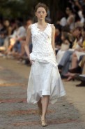 desfiles-mariabonita-rioverao2005rtw-104