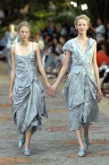 desfiles-mariabonita-rioverao2005rtw-113