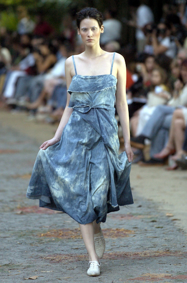 desfiles-mariabonita-rioverao2005rtw-116