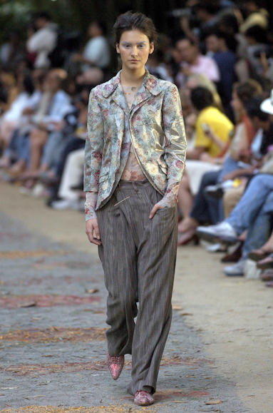 desfiles-mariabonita-rioverao2005rtw-122