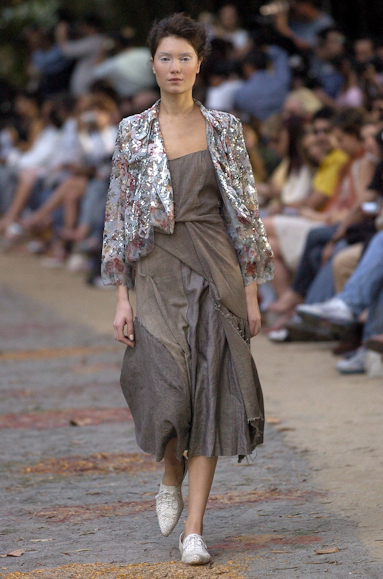 desfiles-mariabonita-rioverao2005rtw-127