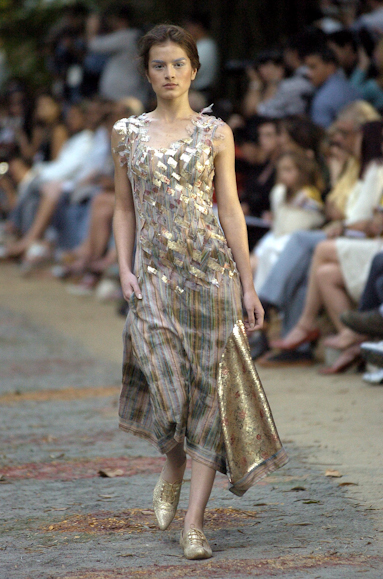 desfiles-mariabonita-rioverao2005rtw-128