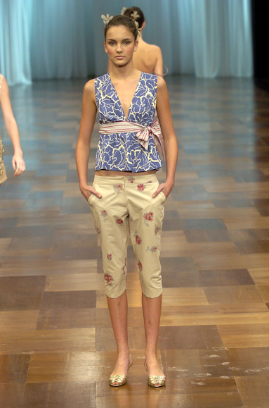 desfiles-mariabonitaextra-rioverao2005rtw-111