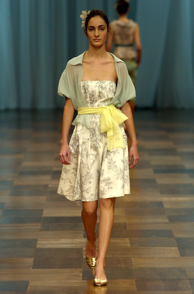 desfiles-mariabonitaextra-rioverao2005rtw-116