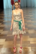 desfiles-mariabonitaextra-rioverao2005rtw-120