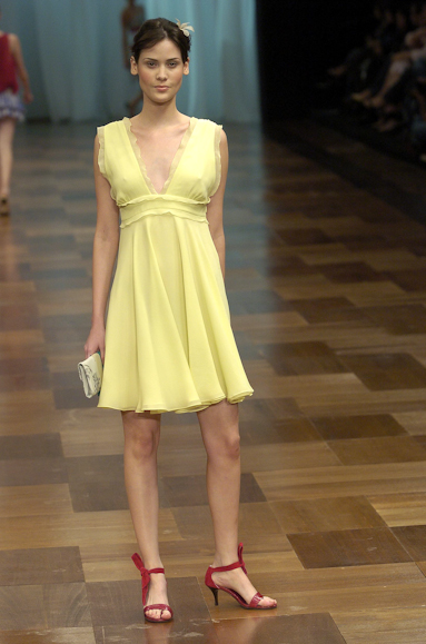 desfiles-mariabonitaextra-rioverao2005rtw-122