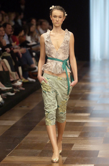 desfiles-mariabonitaextra-rioverao2005rtw-135