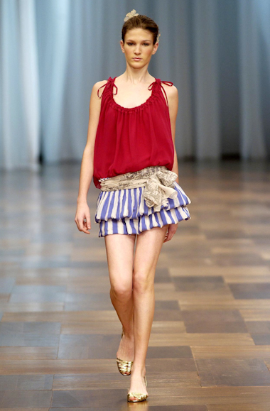 desfiles-mariabonitaextra-rioverao2005rtw-141