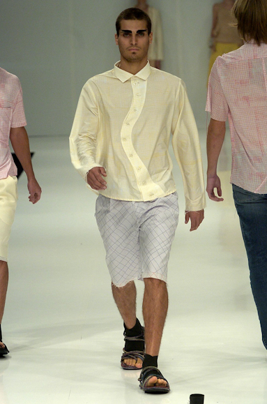 desfiles-oestudio-rioverao2005rtw-109