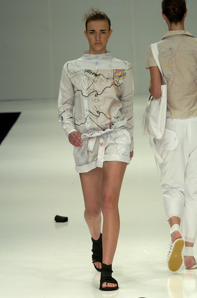 desfiles-oestudio-rioverao2005rtw-118