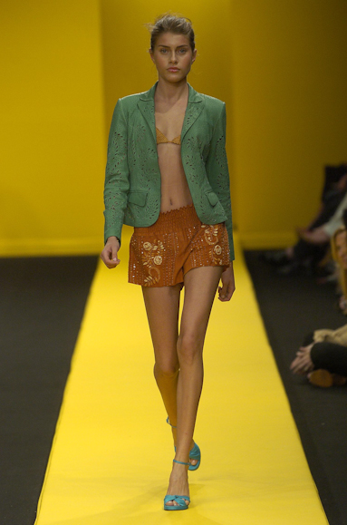desfiles-patriciavieira-rioverao2005rtw-113