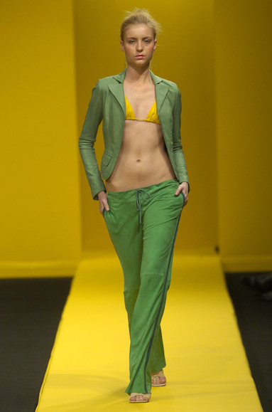 desfiles-patriciavieira-rioverao2005rtw-115