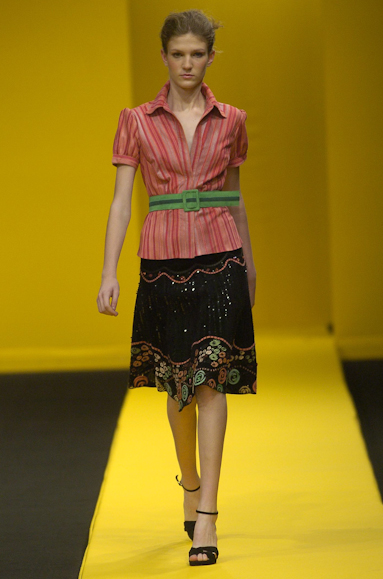 desfiles-patriciavieira-rioverao2005rtw-118