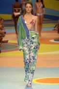desfiles-rygy-rioverao2005rtw-116