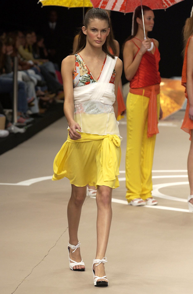 desfiles-walterffw.com.br-rioverao2005rtw-119