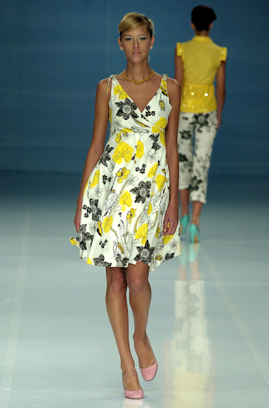 desfiles-zigfreda-rioverao2005rtw-103