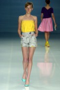 desfiles-zigfreda-rioverao2005rtw-107
