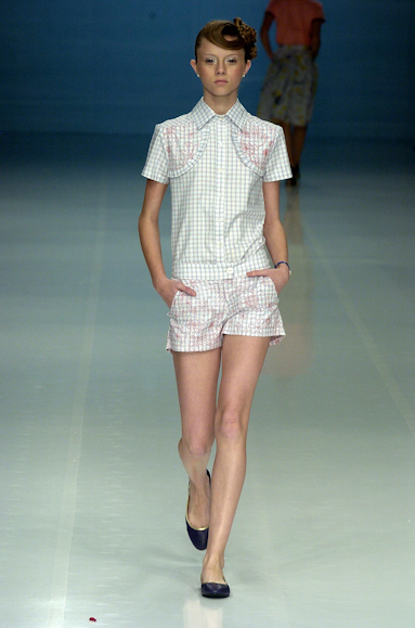 desfiles-zigfreda-rioverao2005rtw-111