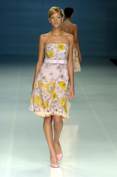 desfiles-zigfreda-rioverao2005rtw-116