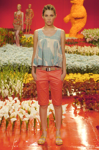 desfiles-aherchcovitch-saopauloverao2005rtw-108