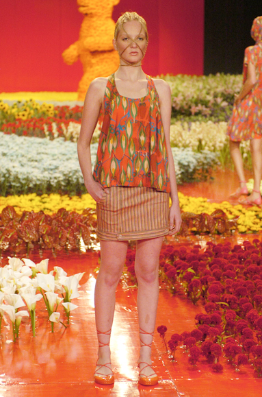 desfiles-aherchcovitch-saopauloverao2005rtw-110