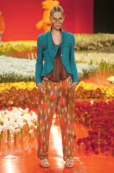 desfiles-aherchcovitch-saopauloverao2005rtw-112