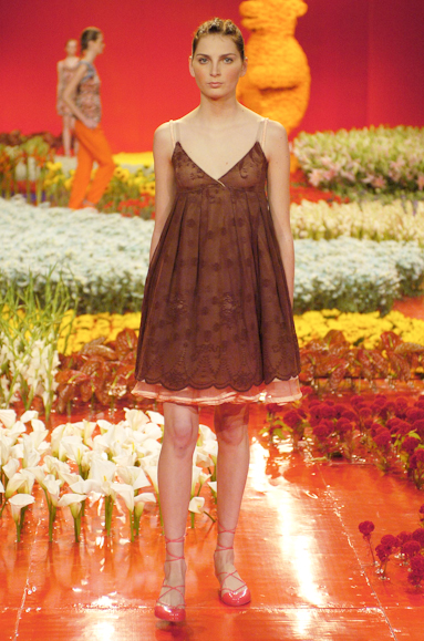 desfiles-aherchcovitch-saopauloverao2005rtw-120
