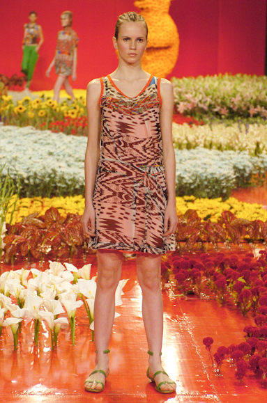 desfiles-aherchcovitch-saopauloverao2005rtw-123