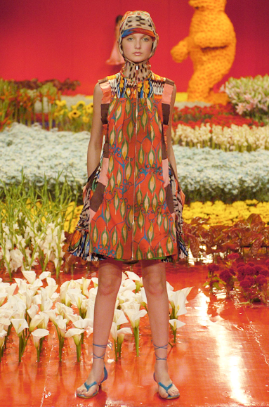 desfiles-aherchcovitch-saopauloverao2005rtw-130