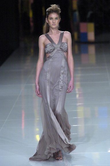 desfiles-alphorria-saopauloverao2005rtw-113