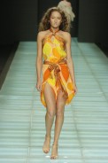 desfiles-andrelima-saopauloverao2005rtw-101
