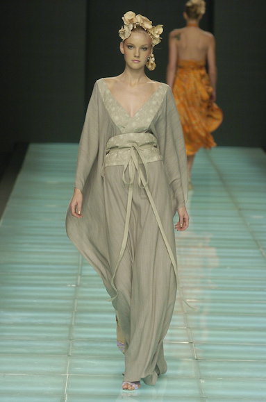 desfiles-andrelima-saopauloverao2005rtw-109