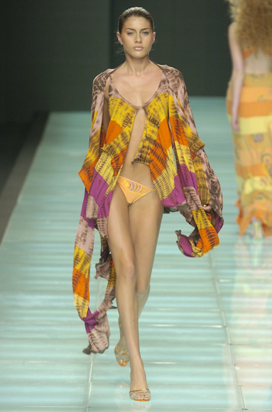 desfiles-andrelima-saopauloverao2005rtw-111