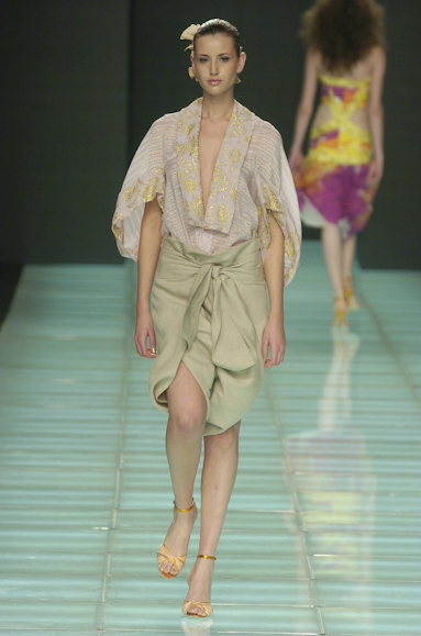 desfiles-andrelima-saopauloverao2005rtw-117