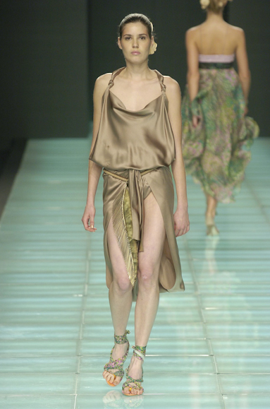 desfiles-andrelima-saopauloverao2005rtw-121