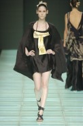 desfiles-andrelima-saopauloverao2005rtw-127