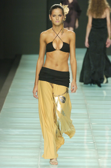 desfiles-andrelima-saopauloverao2005rtw-130