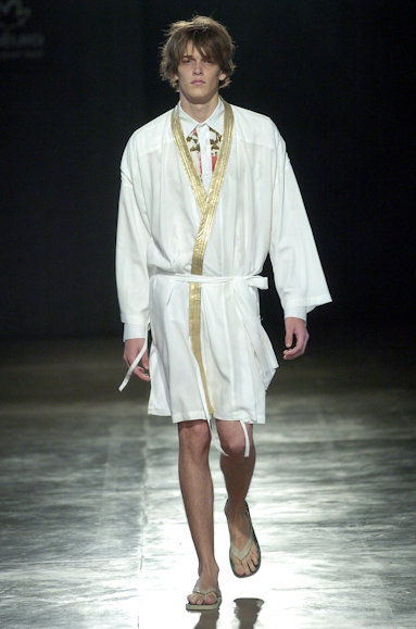 desfiles-britishcolony-saopauloverao2005rtw-103